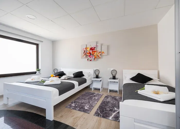 Kleopatra Apartment *