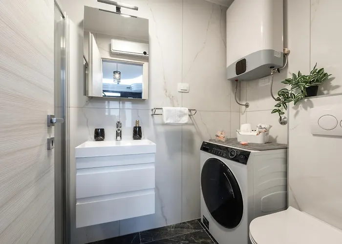 Kleopatra Apartment *